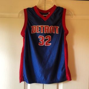 Detroit Pistons boys basketball jersey